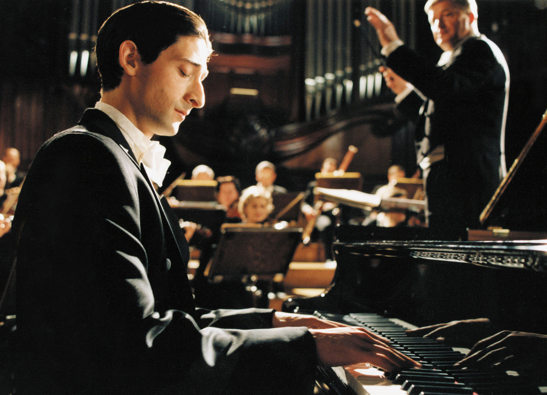 Как научиться играть в фильмах. Эдриан Броуди пианист. Пианист 2002 Эдриан Броуди. Пианист / the Pianist (2002).